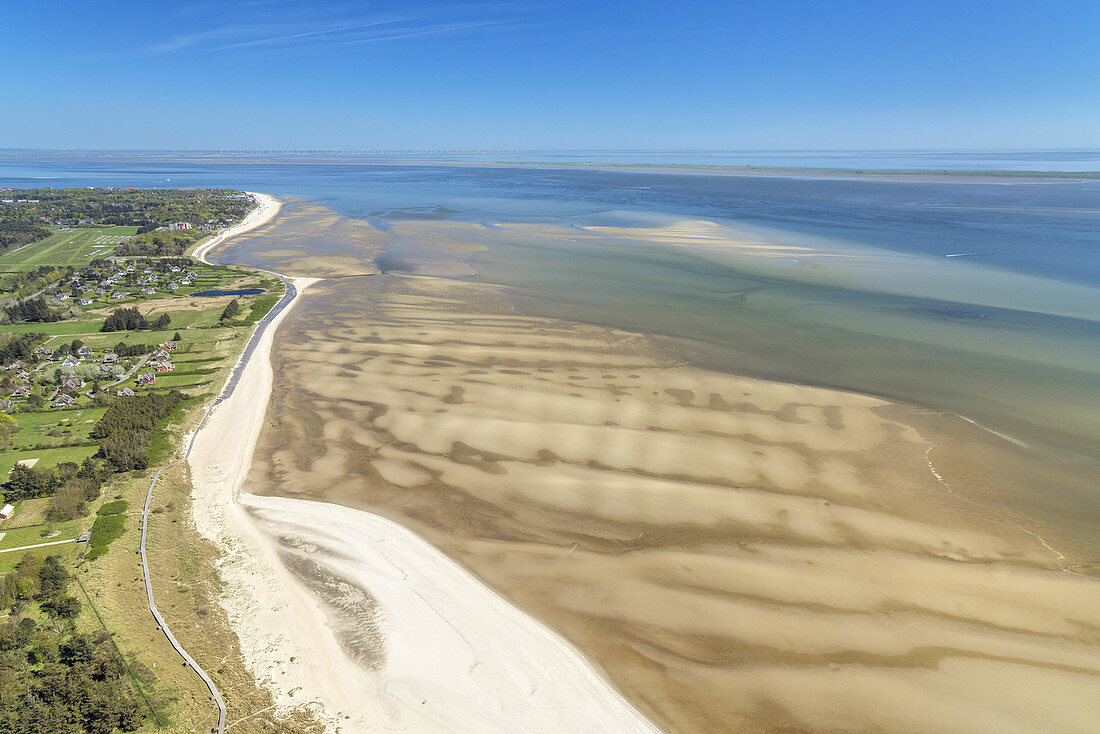 Flight over the North Frisian Island Föhr with view of Wyk, North Sea, Schleswig-Holstein, Northern Germany, Germany, Europe