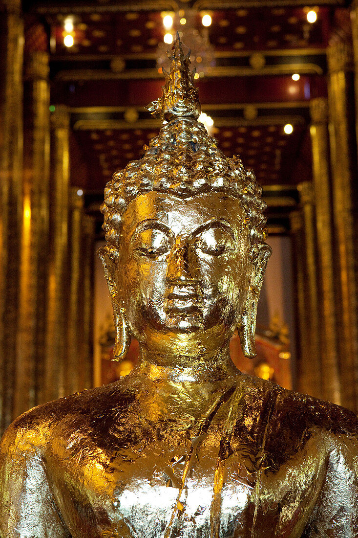Golden Buddha statue in Wat Chedi Luang, Chiang Mai, Thailand