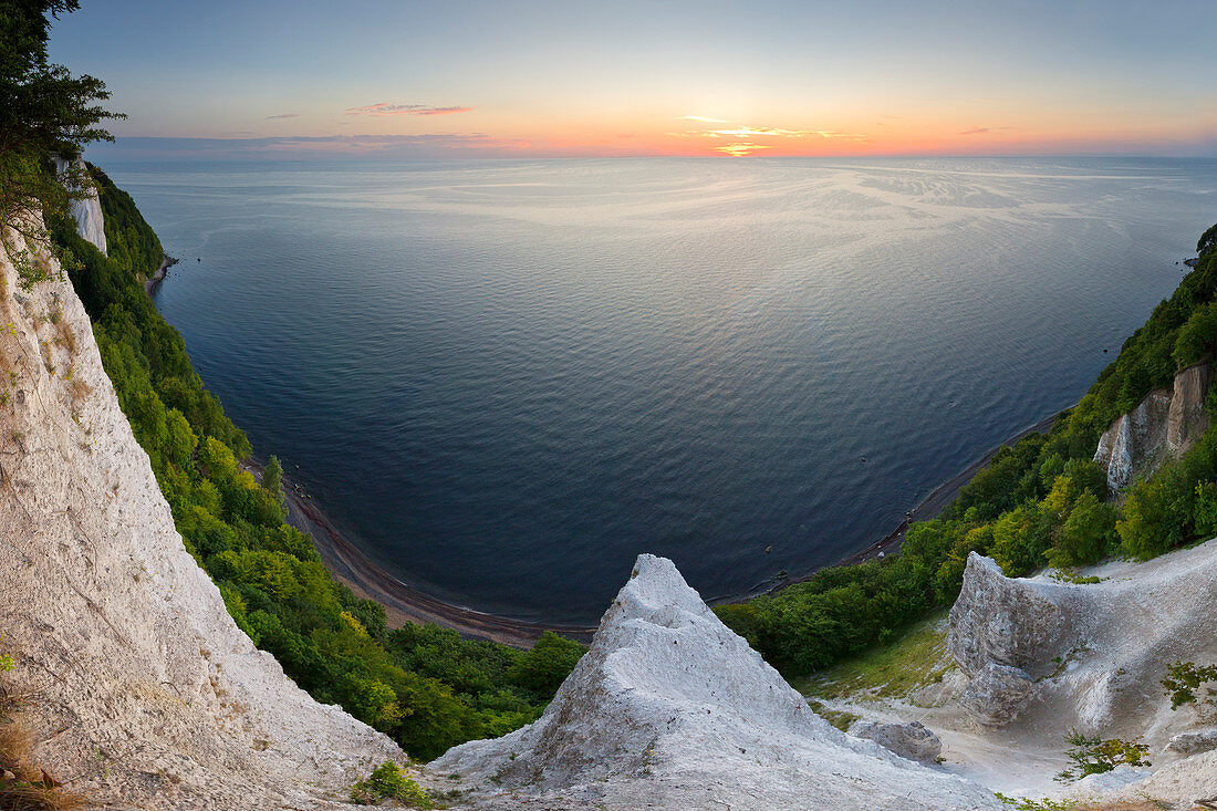 Panorama of the chalk cliffs at the Viktoriasicht, Jasmund National Park, Rügen, Baltic Sea, Mecklenburg-Vorpommern, Germany