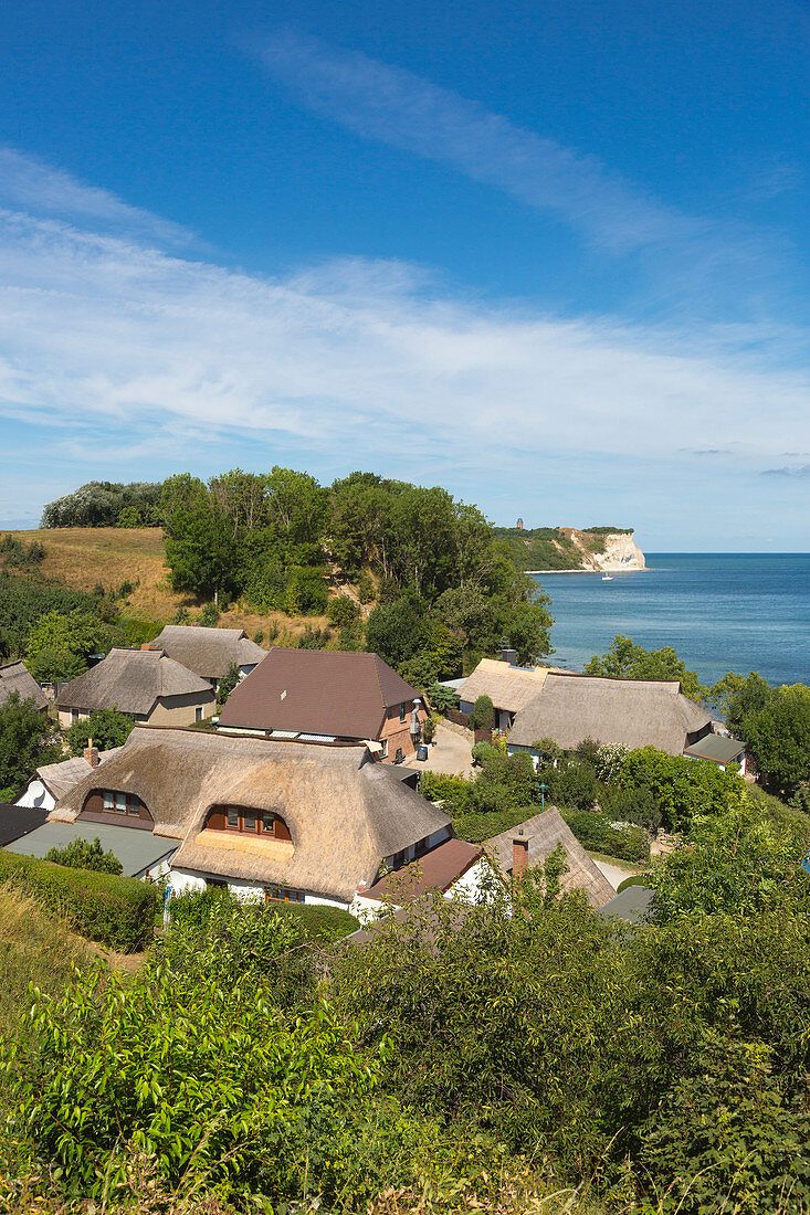 Blick über das Örtchen Vitt zum Kap Arkona, Rügen, Ostsee, Mecklenburg-Vorpommern, Deutschland