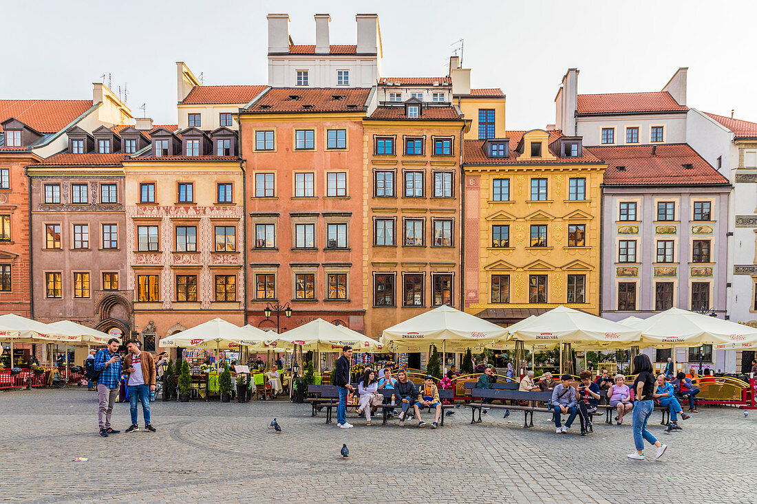 Der bunte alte Stadtmarktplatz in der Altstadt, UNESCO-Welterbestätte, Warschau, Polen, Europa