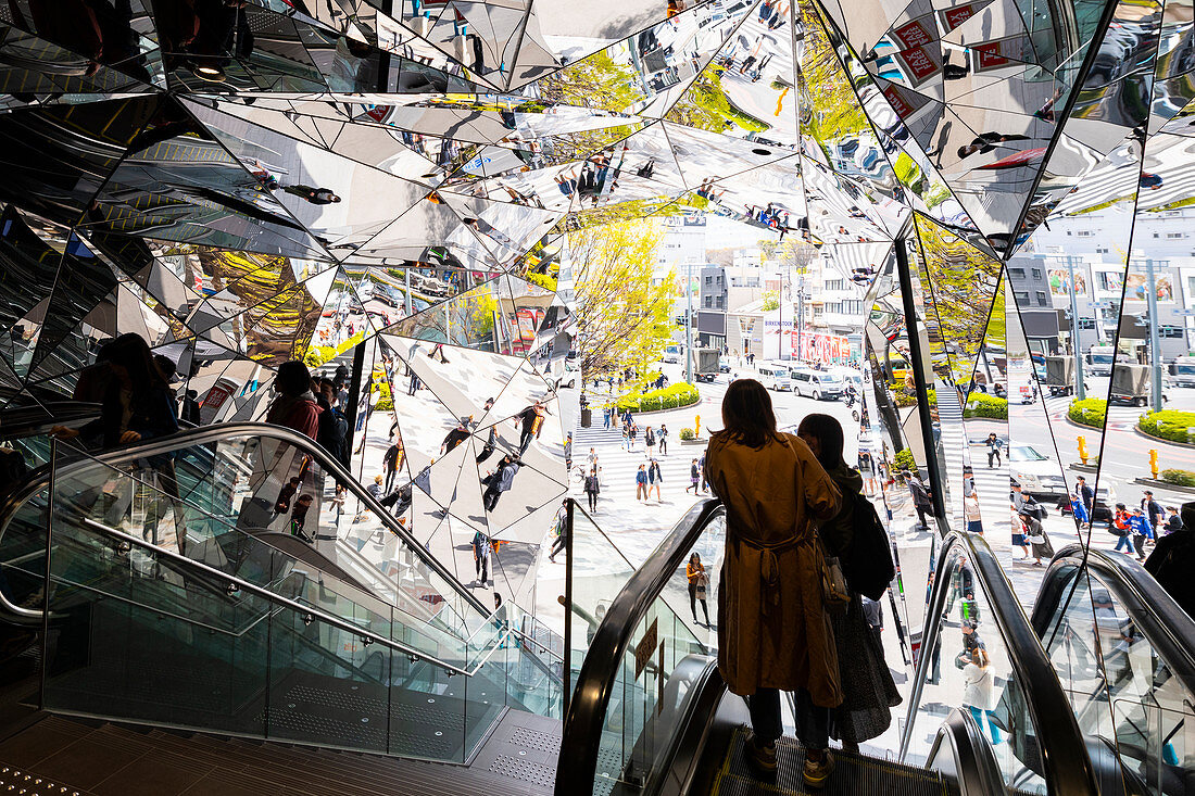 Eingang zu Tokyo-Piazza Omotesando Harajuku, Tokyo, Japan, Asien