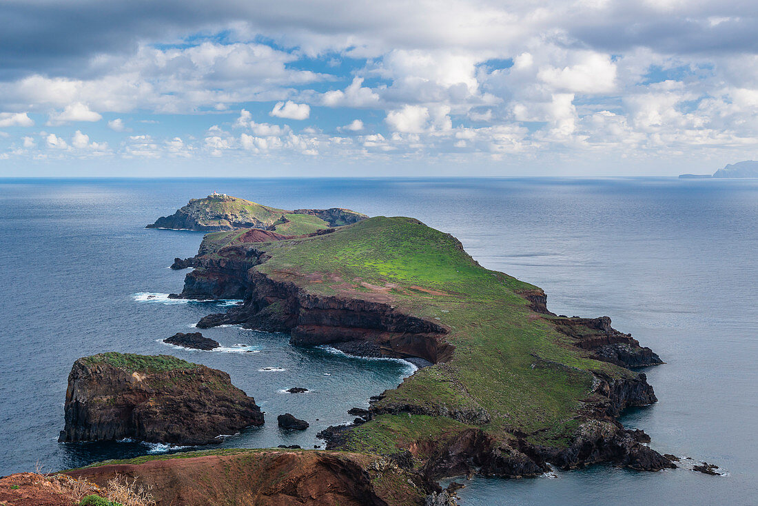 Halbinsel Ponta de Sao Lourenco mit Leuchtturm, Madeira, Portugal