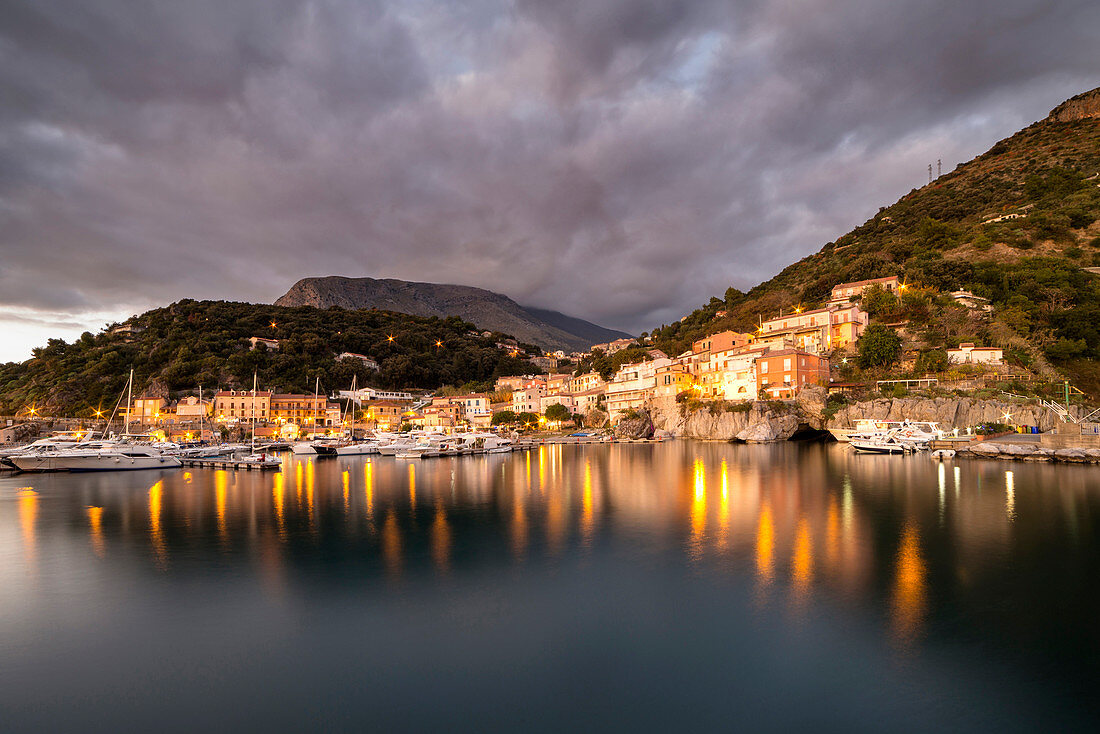 Seehafen von Maratea-Dorf, Potenza-Bezirk, Basilikata, Italien