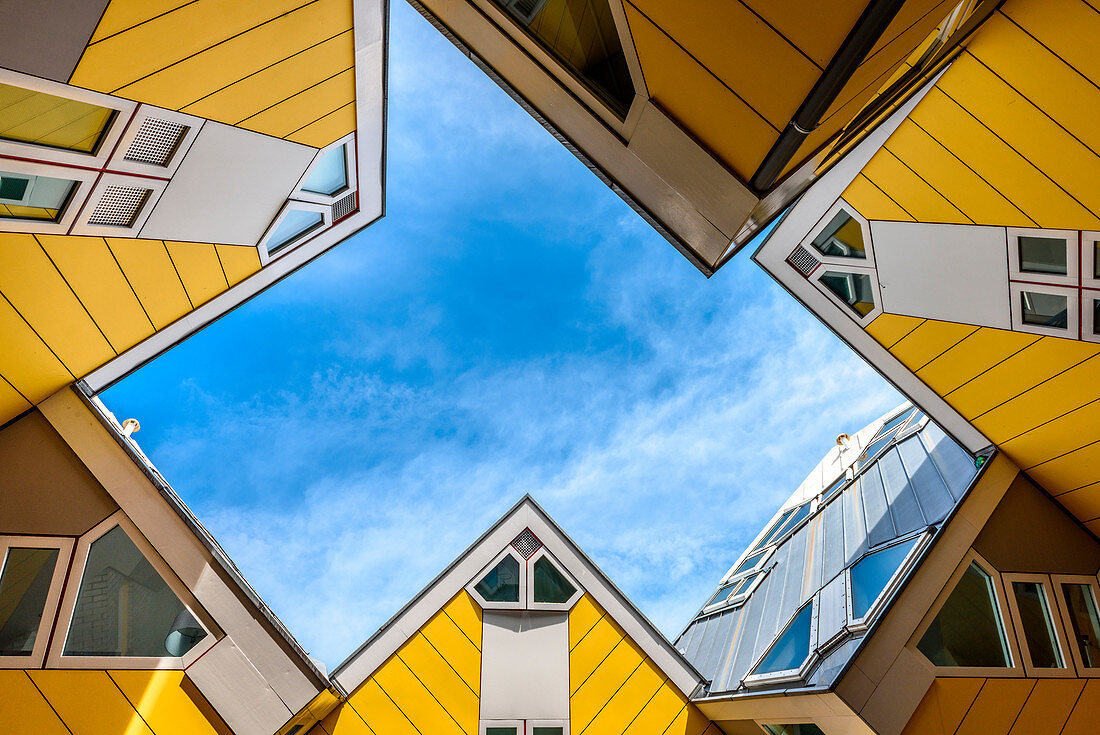 Würfelhäuser in der Overblaak Straße in Rotterdam, die Niederlande, Europa