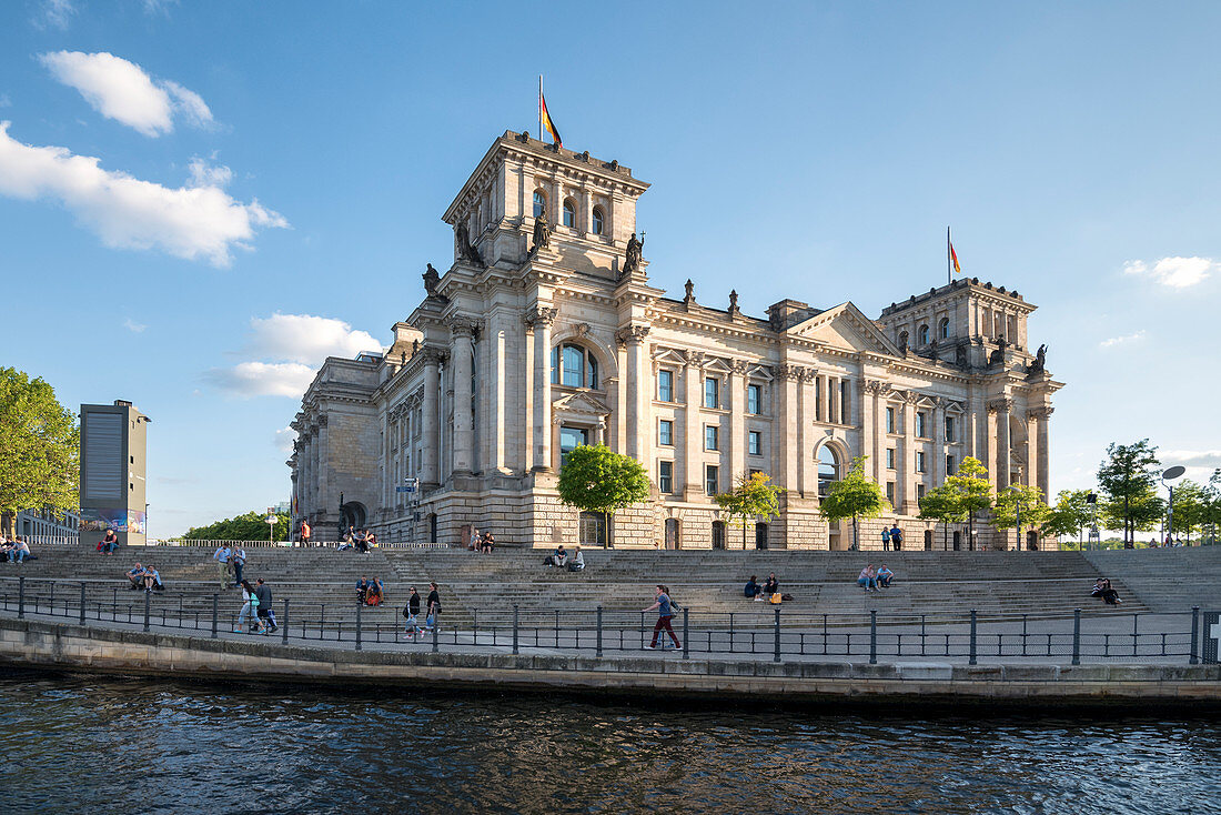 Das Reichstagsgebäude in Berlin, Deutschland, Europa