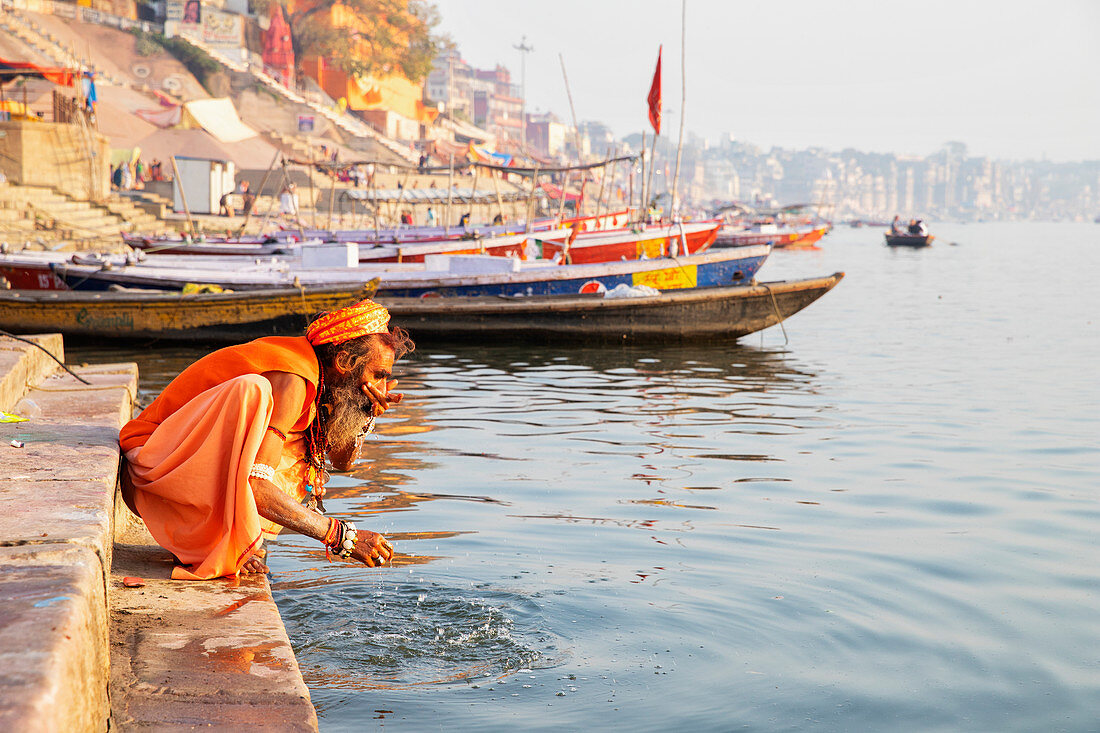 Asia, India, Uttar Pradesh, Varanasi, Gange river.