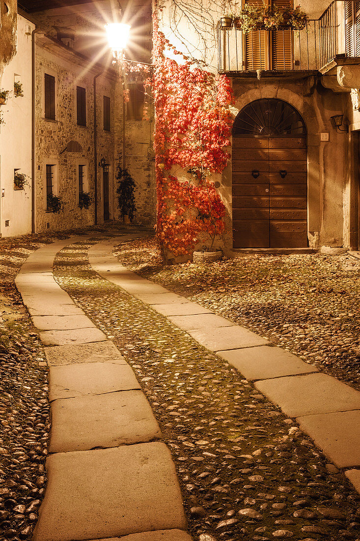 Compiano village by nighy, Taro valley, Parma province, Emilia Romagna, Italy, Europe