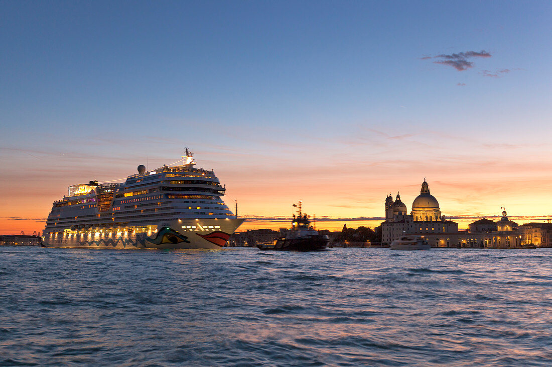 Santa Maria della Salute Basilica mit einem Kreuzschiff, Venedig, Venetien, Italien