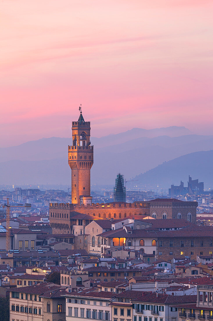 Palazzo Vecchio (Old Palace) at sunset from Piazzale Michelangelo, Florence, Tuscany, Italy