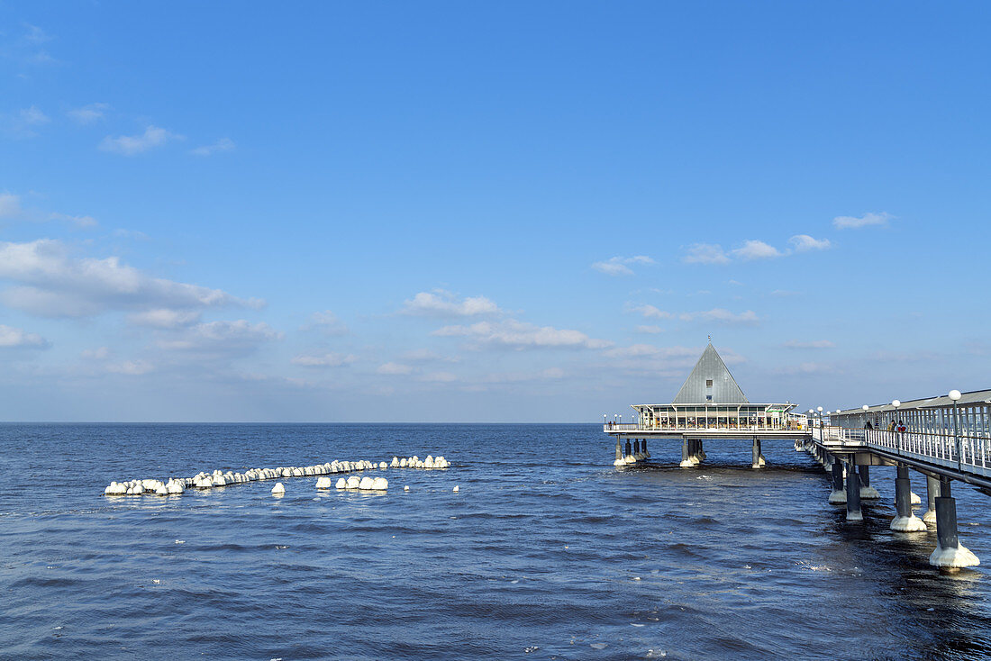 Pier in the winter in the Baltic Sea Heringsdorf, Usedom, Baltic Sea coast, Mecklenburg-Vorpommern, Northern Germany