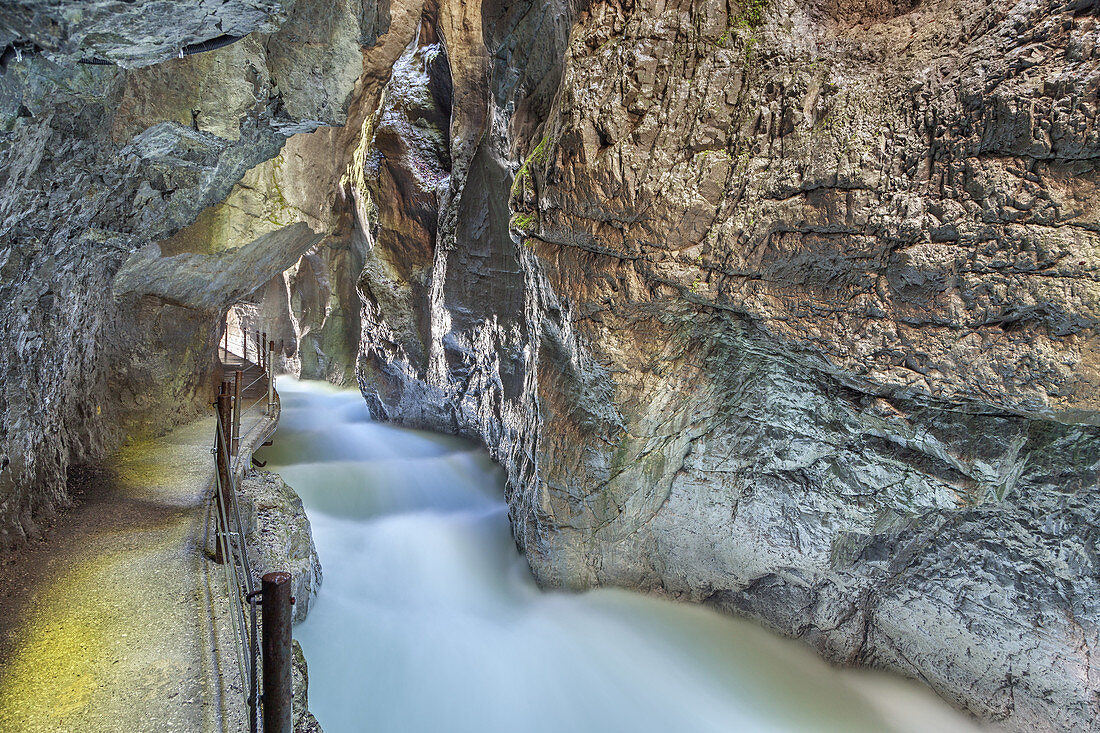 Partnachklamm in Garmisch-Partenkirchen, Wetterstein Mountains, Werdenfelser Land, Upper Bavaria, Bavaria