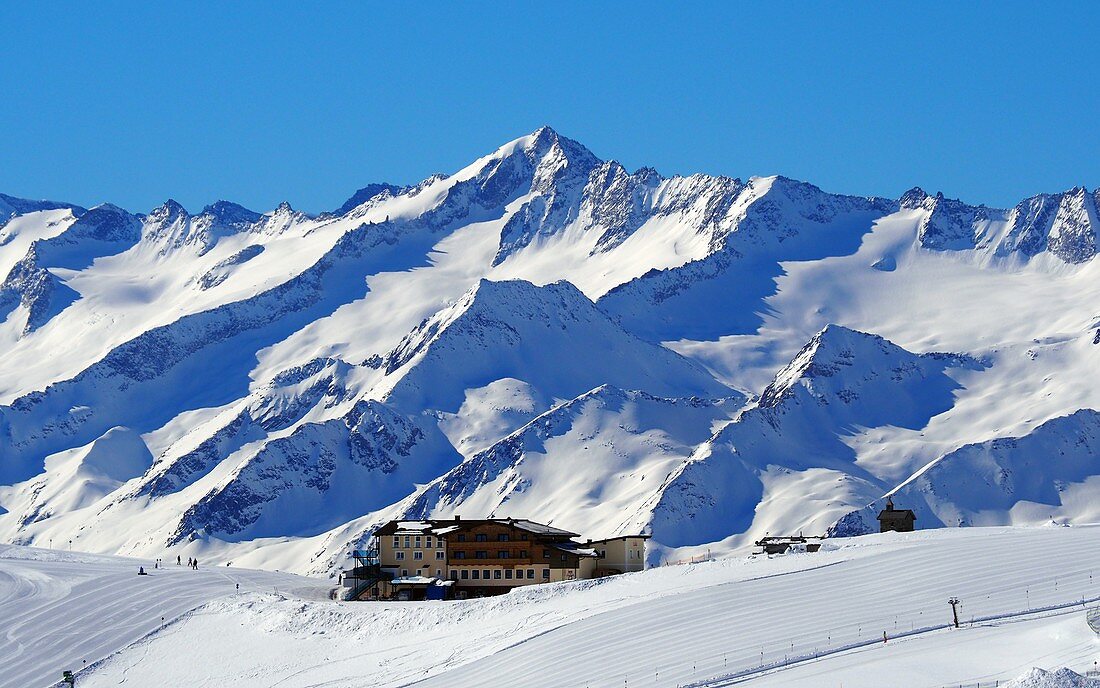 View over a ski lodge in the Wildkogel ski area on the Hohe Tauern, Pinzgau, winter in Salzburger Land, Austria