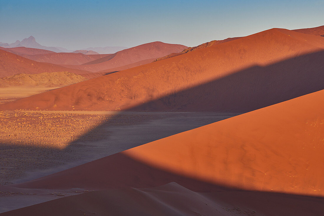 Dünen in der Wüste Namib, Namib Naukluft Park, Namibia