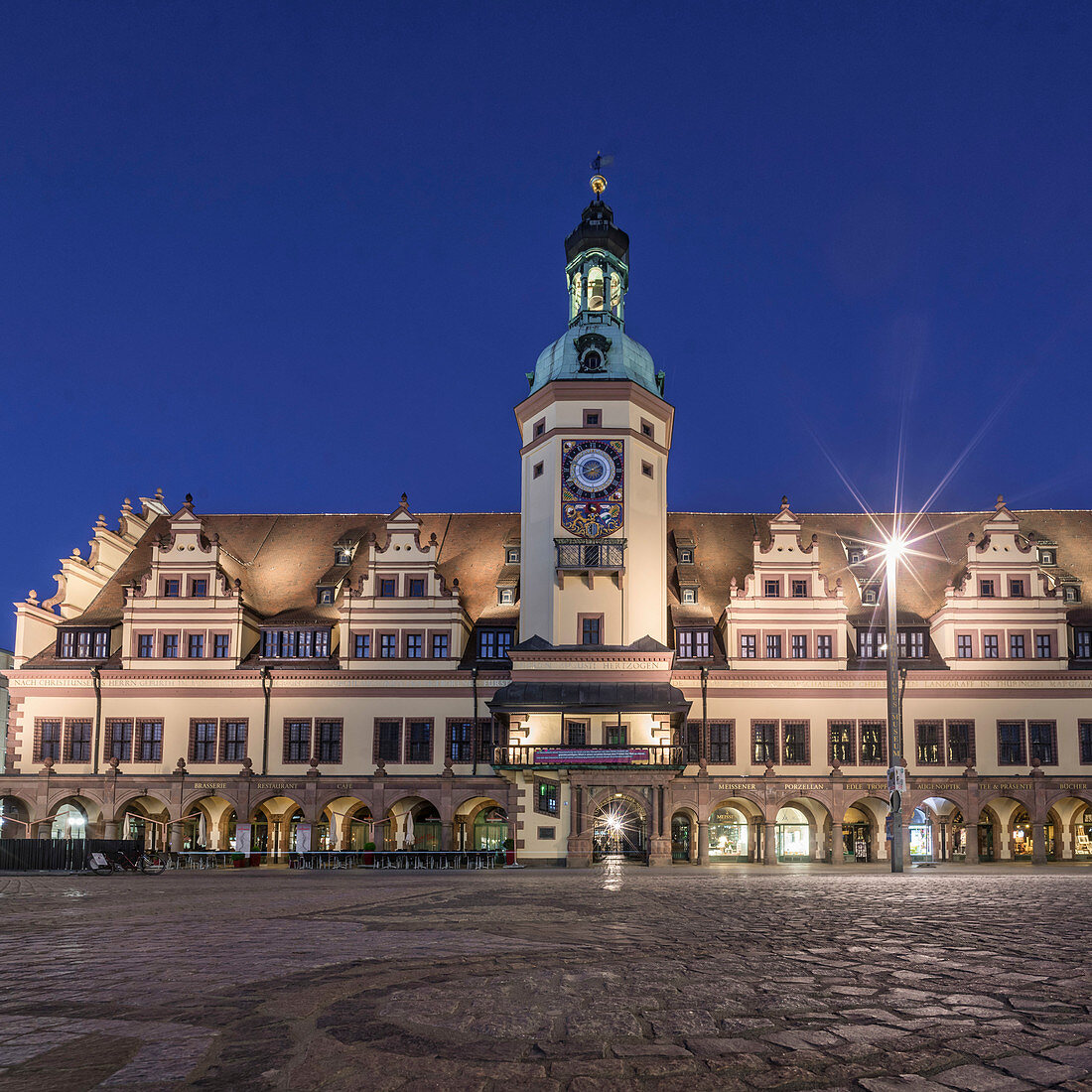 Uhrenturm, altes Rathaus von Leipzig, Sachsen, Deutschland