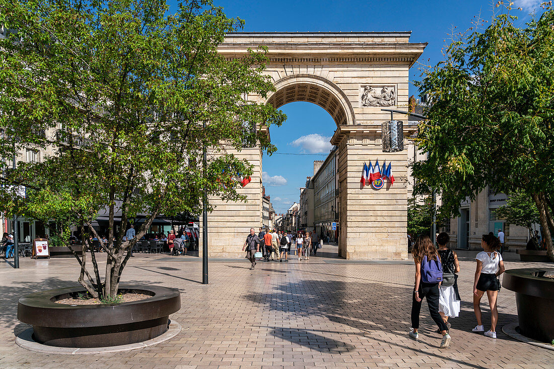 Porte Guillaume, Triumpfbogen, Place Darcy, Rue de la Liberte, Dijon, Burgund, Frankreich