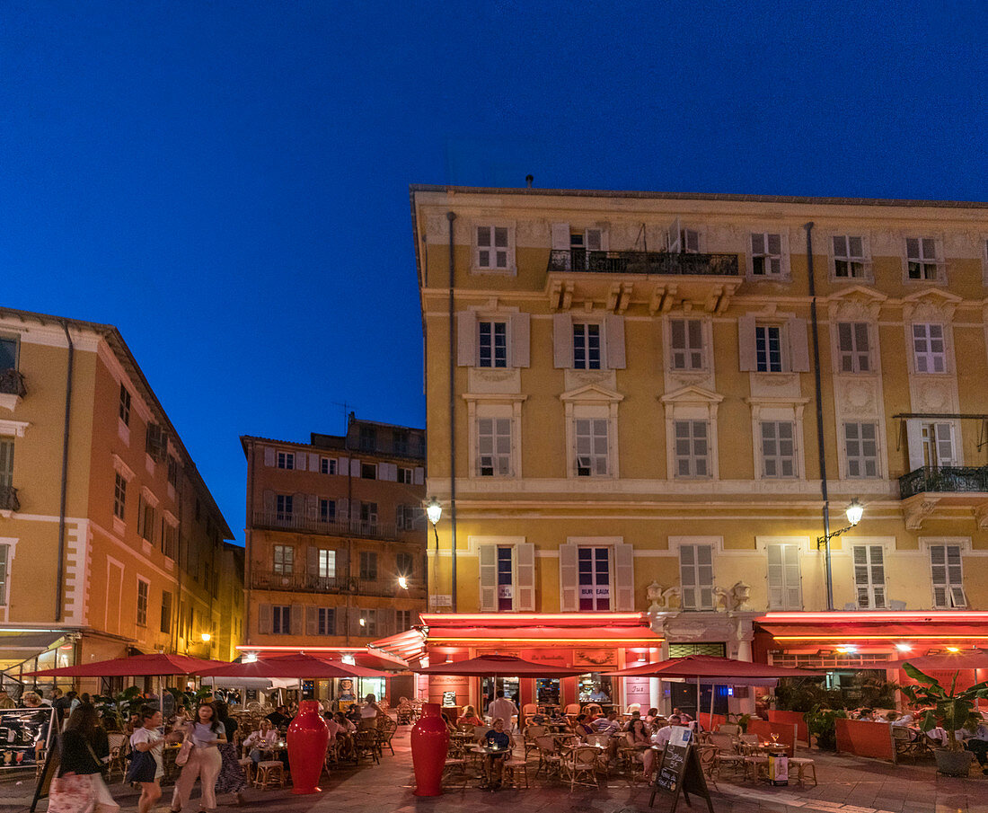 Straßencafes und Restaurants am Abend, Cours de Saleya, Nizza, Côte d Azur, Frankreich