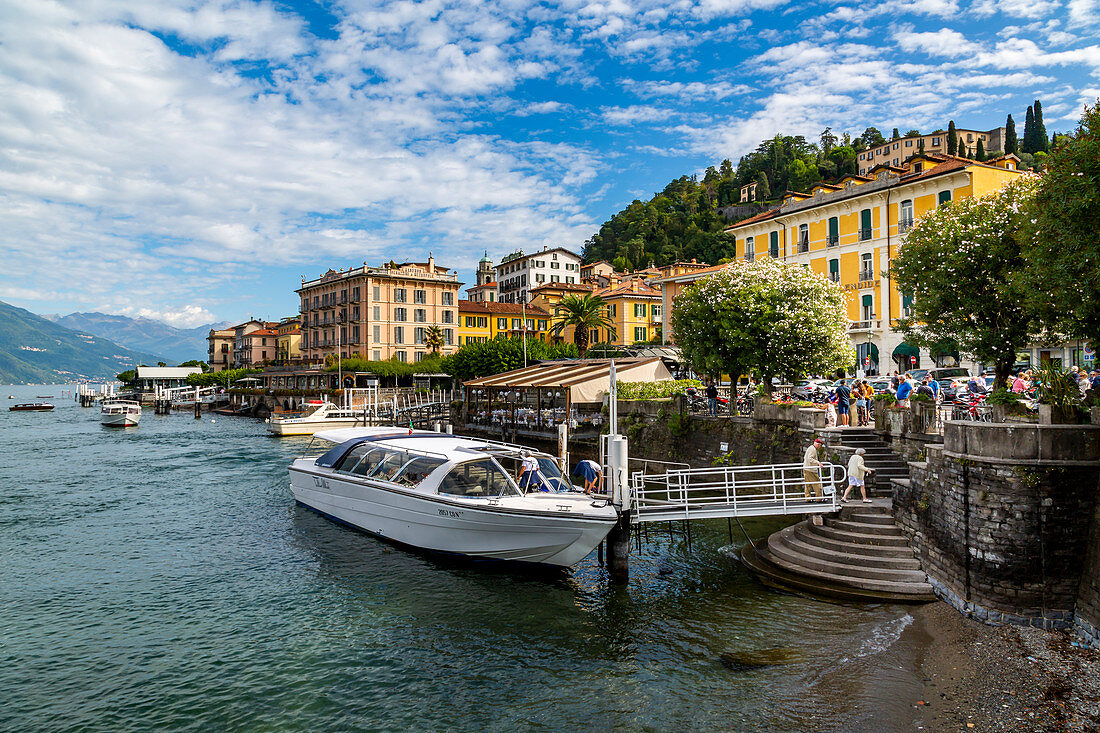 Blick auf Comer See und von Bellagio, Provinz von Como, Comer See, Lombardei, italienische Seen, Italien, Europa