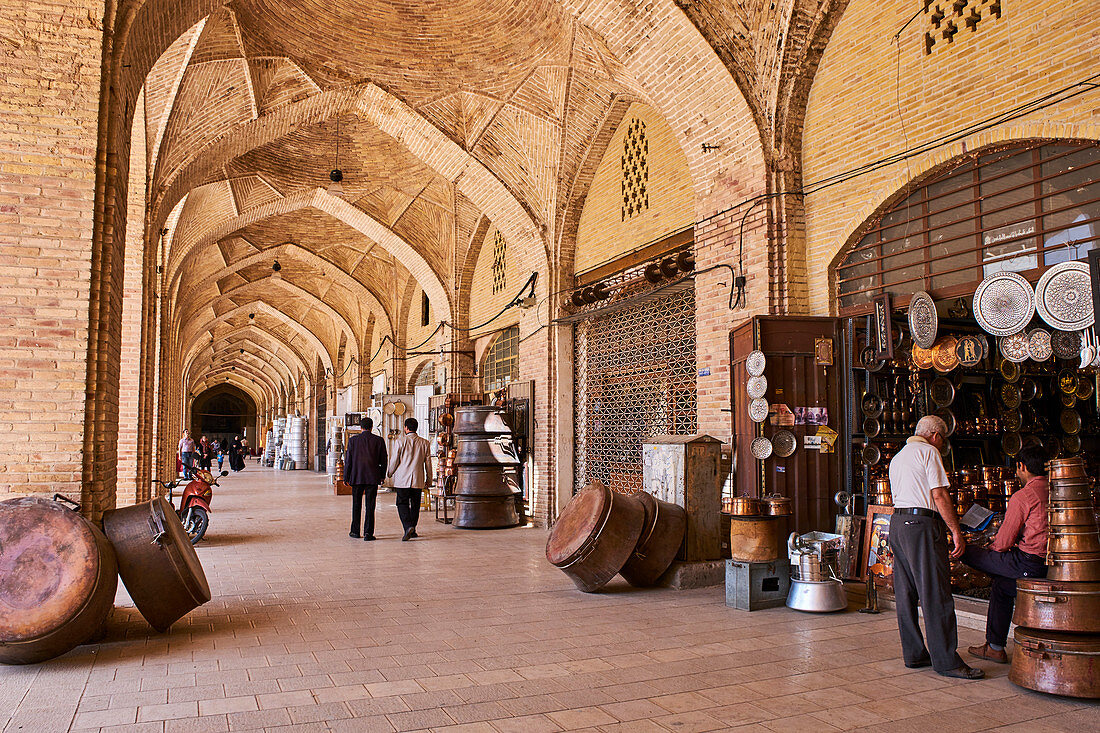 End to End bazaar, Kerman, Kerman Province, Iran, Middle East