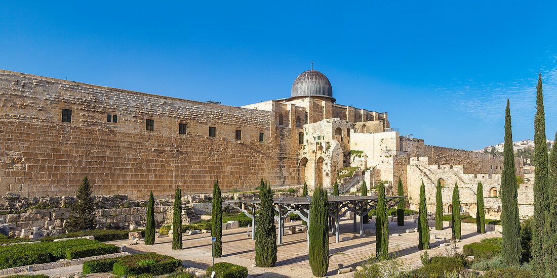 Jerusalem Archaeological Park and Davidson Center, Jerusalem, Israel, Middle East