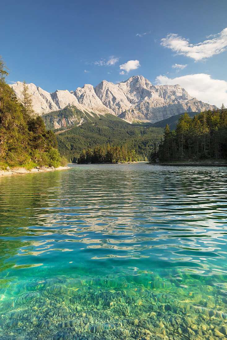 Eibsee Lake and Zugspitze Mountain, near Grainau, Werdenfelser Land range, Upper Bavaria, Bavaria, Germany, Europe