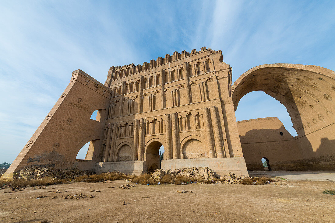 The ancient city of Ctesiphon with largest brick arch in the world, Ctesiphon, Iraq, Middle East