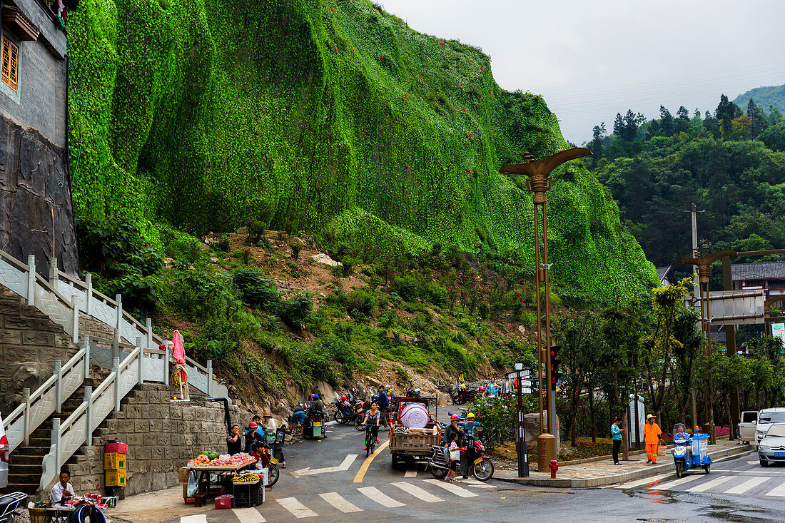 Straßenmarkt in Maotai, China