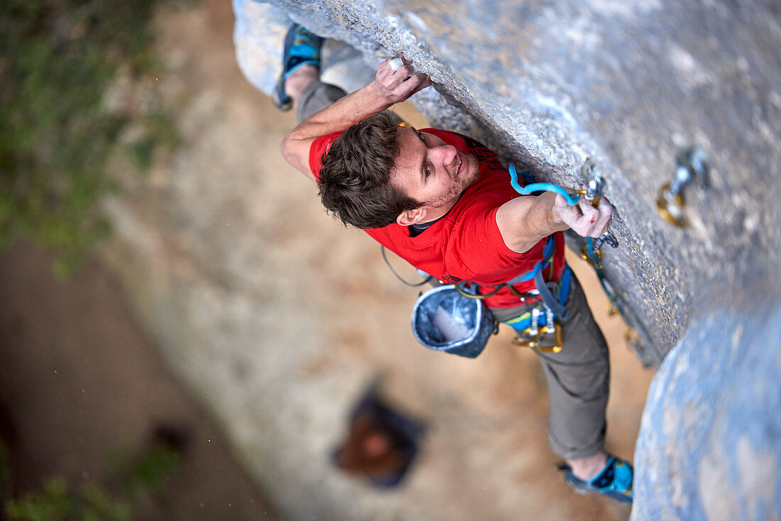 Italian professional climber Stefano Ghisolfi on a week long trip to Spain, during the trip he climbed La Rambla, 9a+ in Siurana