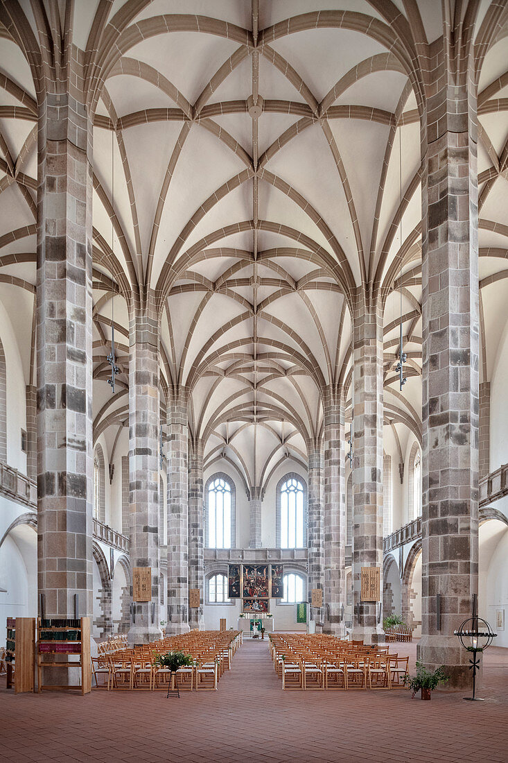 Central nave and cross-vault in St Wolfgang's church, historic old town Schneeberg, UNESCO World Heritage Montanregion Erzgebirge, Schneeberg, Saxony