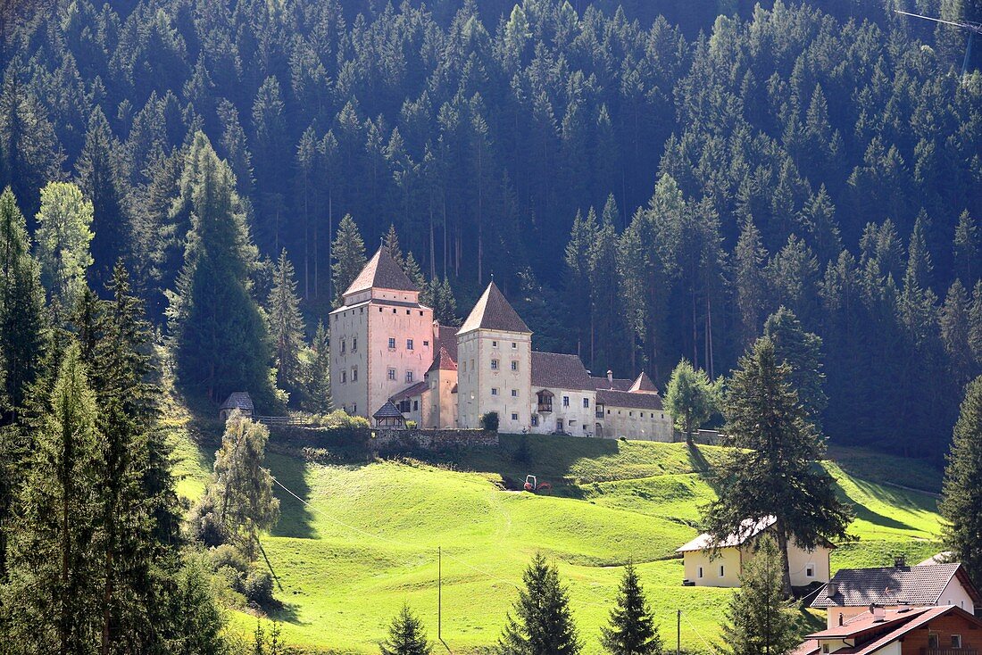 Burg bei St. Christina, Grödner Tal, Dolomiten, Südtirol, Italien