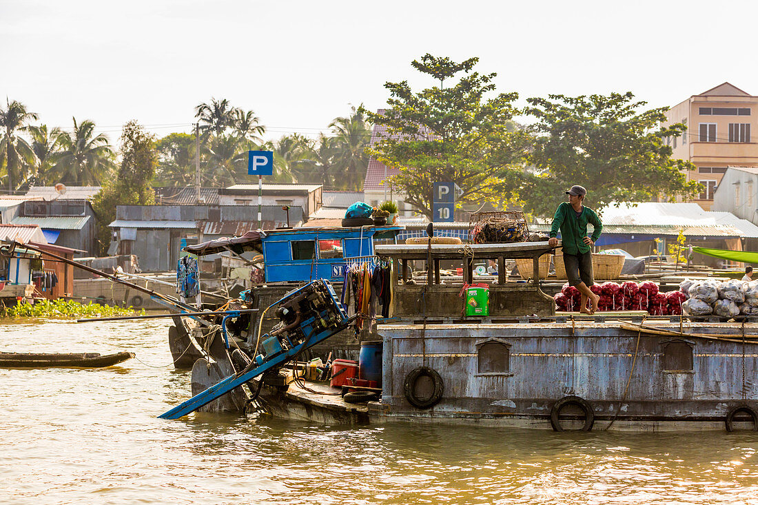 Der schwimmende Markt außerhalb von Can Tho, Vietnam, Indochina, Südostasien, Asien
