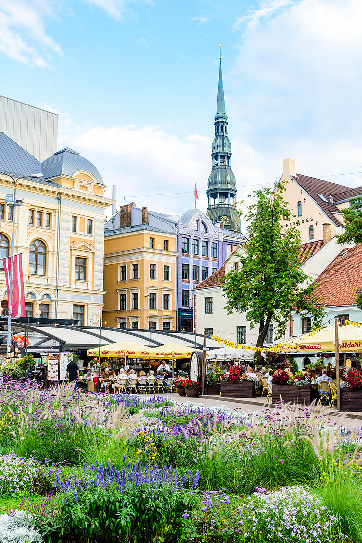 Livu Square, Old Town, UNESCO World Heritage Site, Riga, Latvia, Europe