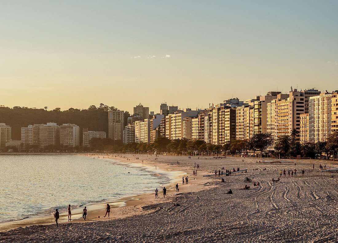 Icarai-Strand und Umgebung, Niteroi, Bundesstaat Rio de Janeiro, Brasilien, Südamerika