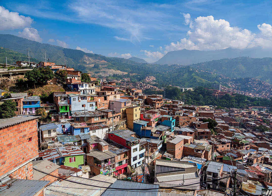 Comuna 13, erhöhte Ansicht, Medellin, Department Antioquia, Kolumbien, Südamerika