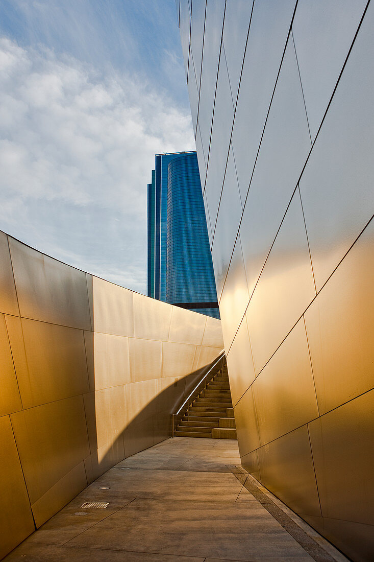 Walled Walkway Around a Modern Building,Los Angeles, California, United States