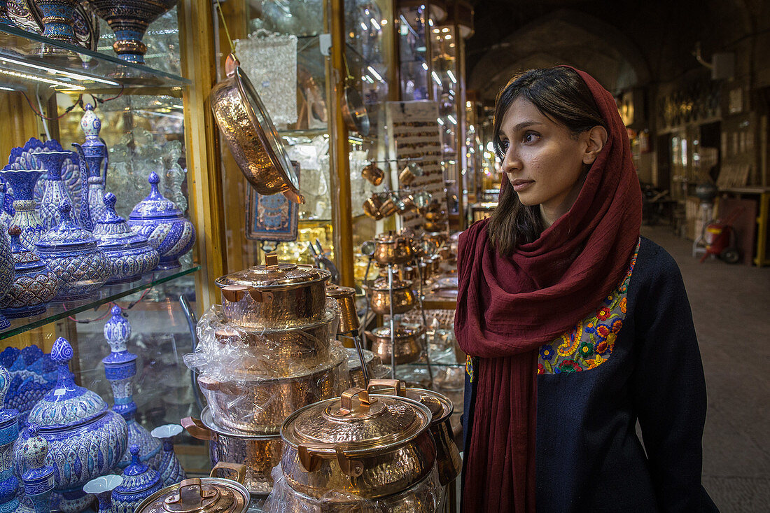 Bazaar in Esfahan, Iran, Asia