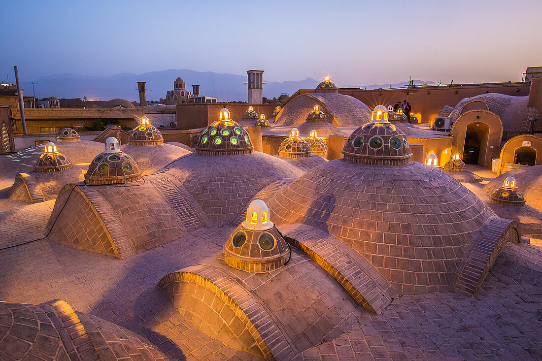 Dach des Hamam Sultan Mir Ahmad in Kaschan, Iran, Asien