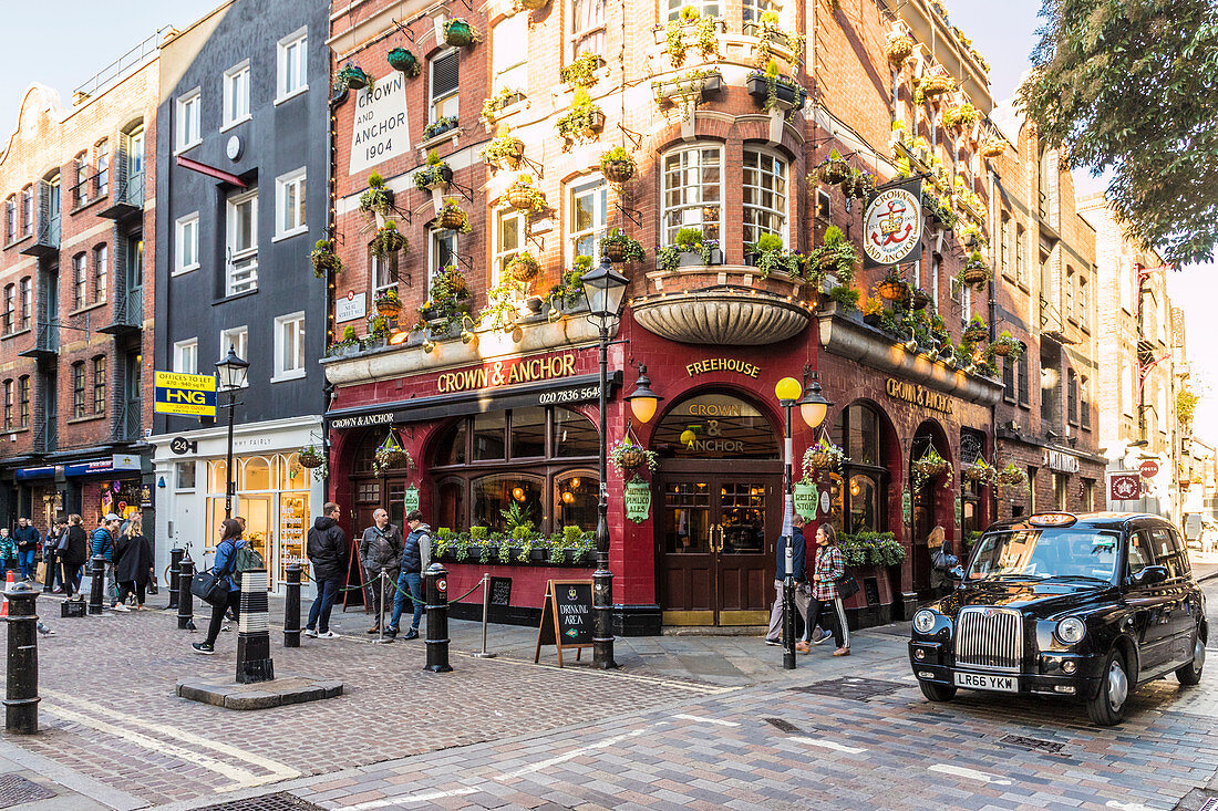 The Crown and Anchor Pub in Covent Garden, London, England, Vereinigtes Königreich, Europa