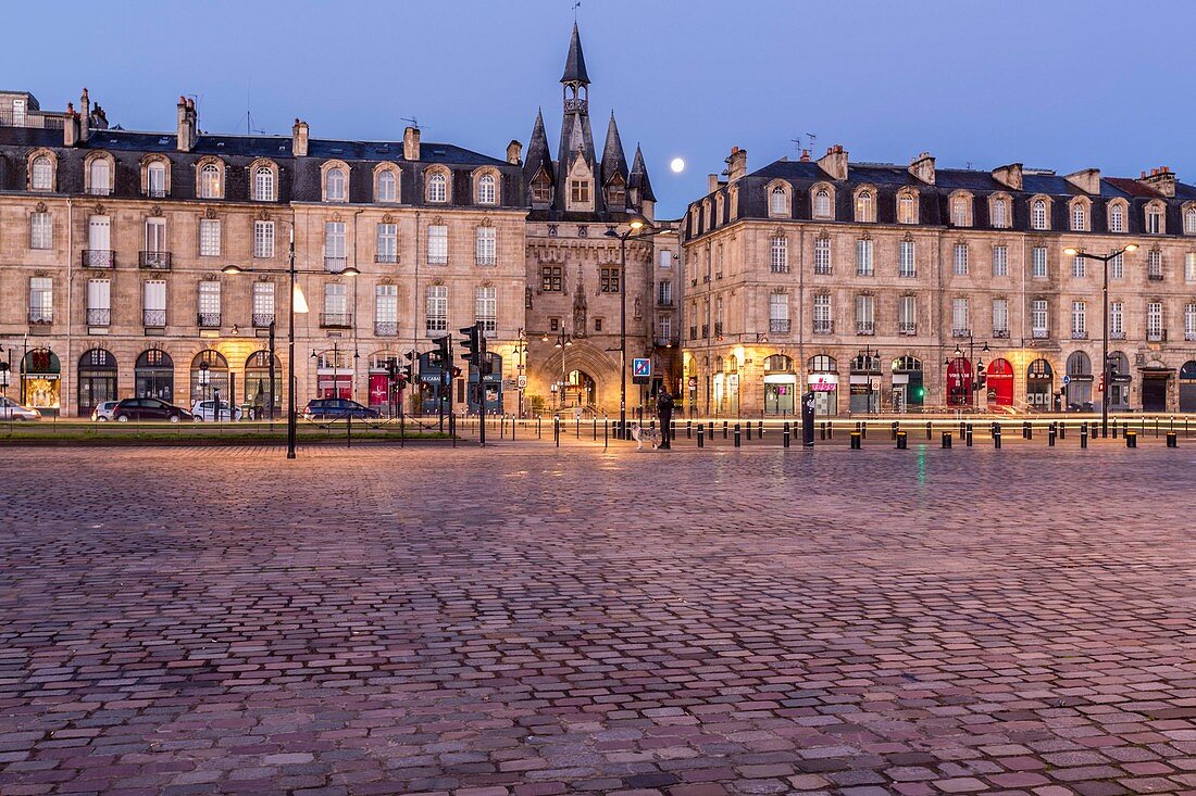 Frankreich, Gironde, Bordeaux, von der UNESCO zum Weltkulturerbe erklärtes Gebiet, die Cailhau-Tür oder die Tür des Palastes aus dem späten 15. Jahrhundert