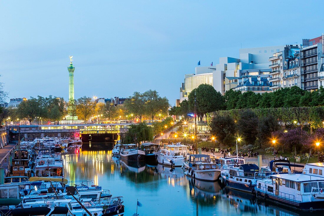 France, Paris, Bastille, the Port de l'Arsenal and the July Column