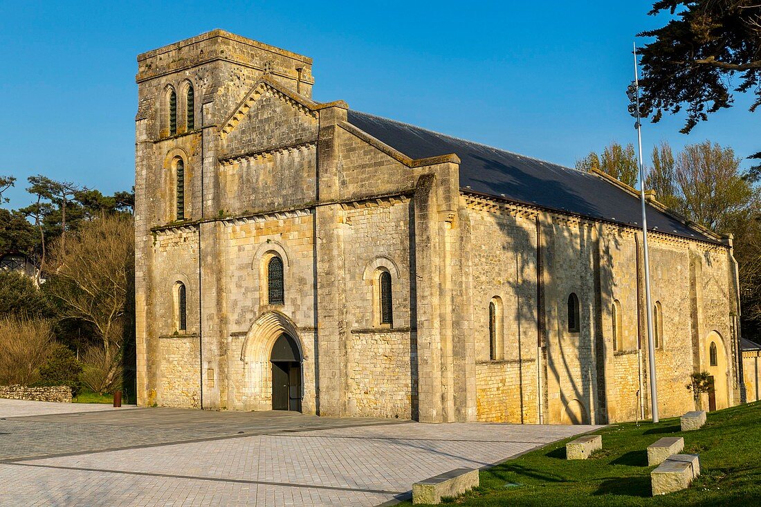 Frankreich, Gironde, Soulac sur Mer, Basilique Notre Dame de la Fin des Terres aus dem 12. Jahrhundert, UNESCO Weltkulturerbe