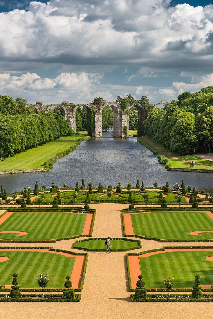 France, Eure et Loir, Maintenon, Chateau de Maintenon, New French garden, commissioned by the Eure et Loir General Council and directed by Patrick Pottier, in the spirit of the plan established by Le Notre, ruins of the aqueduct Vauban in the background