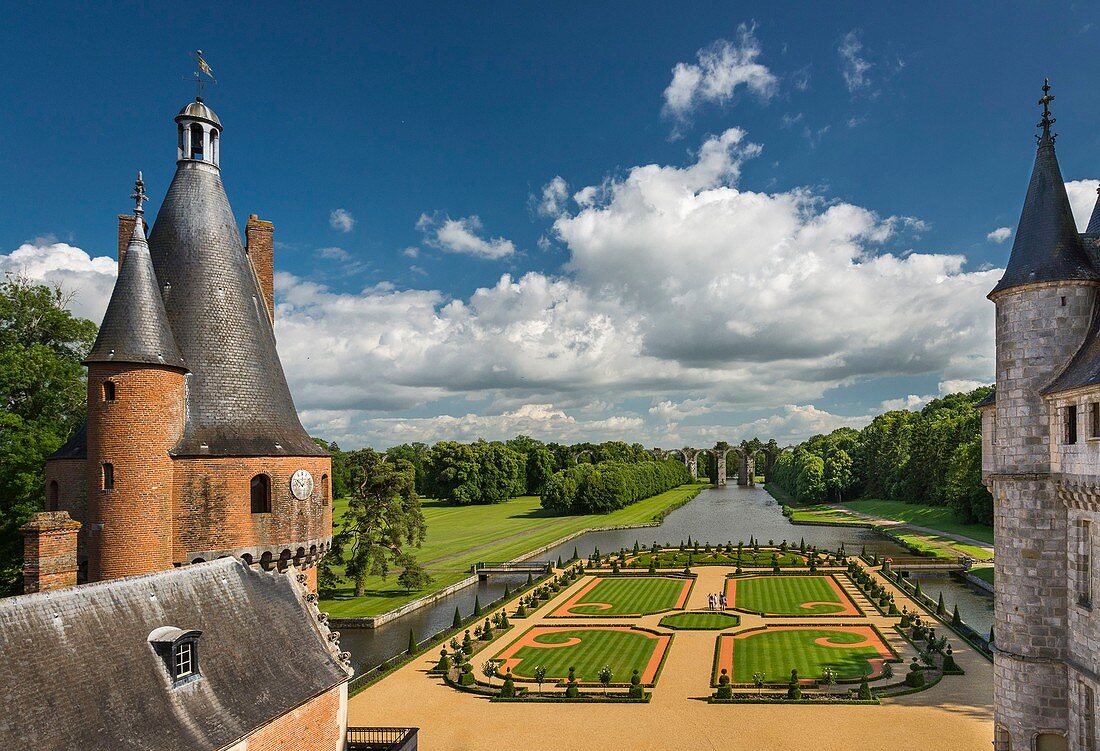 France, Eure et Loir, Maintenon, Chateau de Maintenon, New French garden, commissioned by the Eure et Loir General Council and directed by Patrick Pottier, in the spirit of the plan established by Le Notre