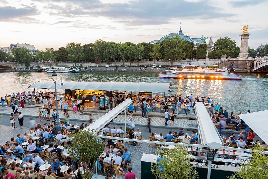 France, Paris, area listed as World Heritage by UNESCO, the new Berges the Quai d'Orsay