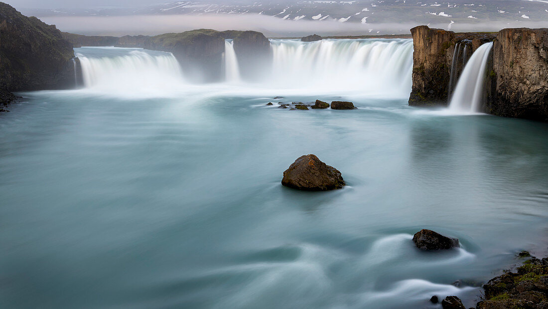 Langzeitbelichtung Wasserfall Goðafoss, Fosshol, Island