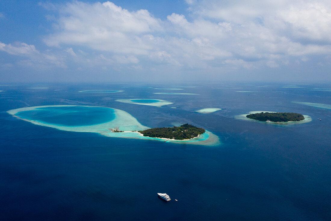 Ferieninsel Villivaru und Biyaadhoo, Sued Male Atoll, Indischer Ozean, Malediven