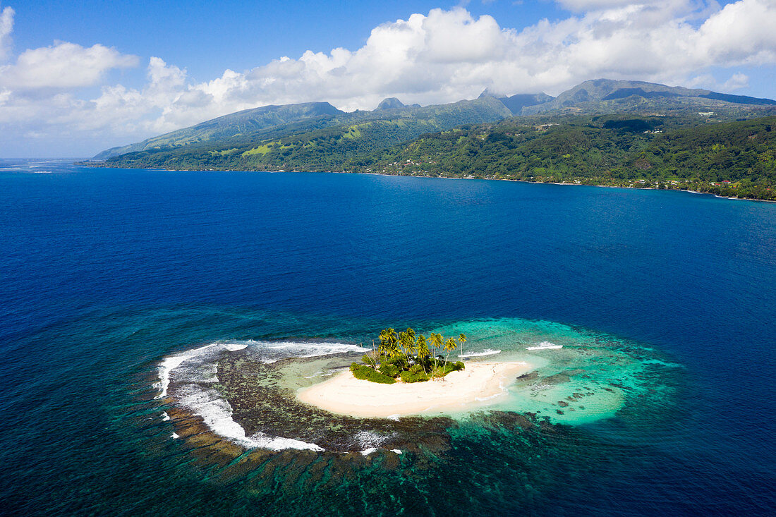 Insel bei Mitirapa, Tahiti, Französisch-Polynesien