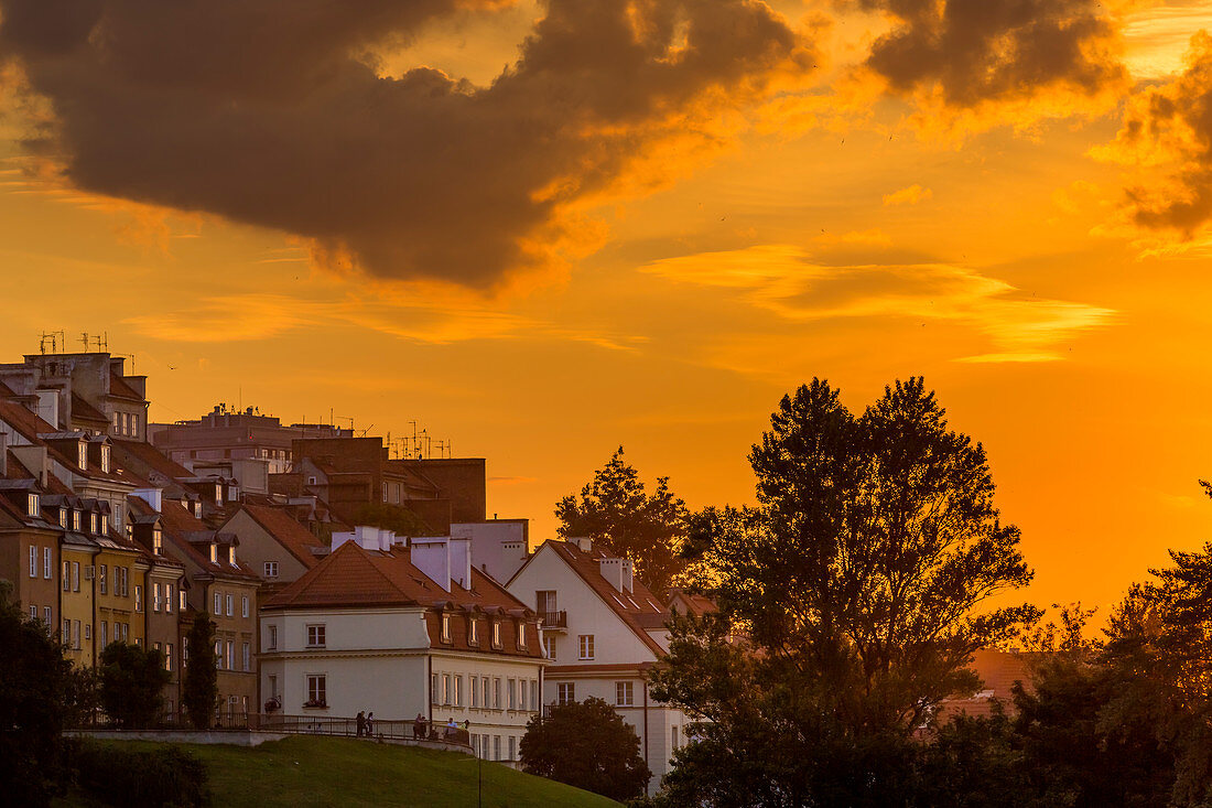 Old town view from the Slaskoâ€“Dabrowski bridge, sunset, Warsaw, Mazovia region, Poland, Europe