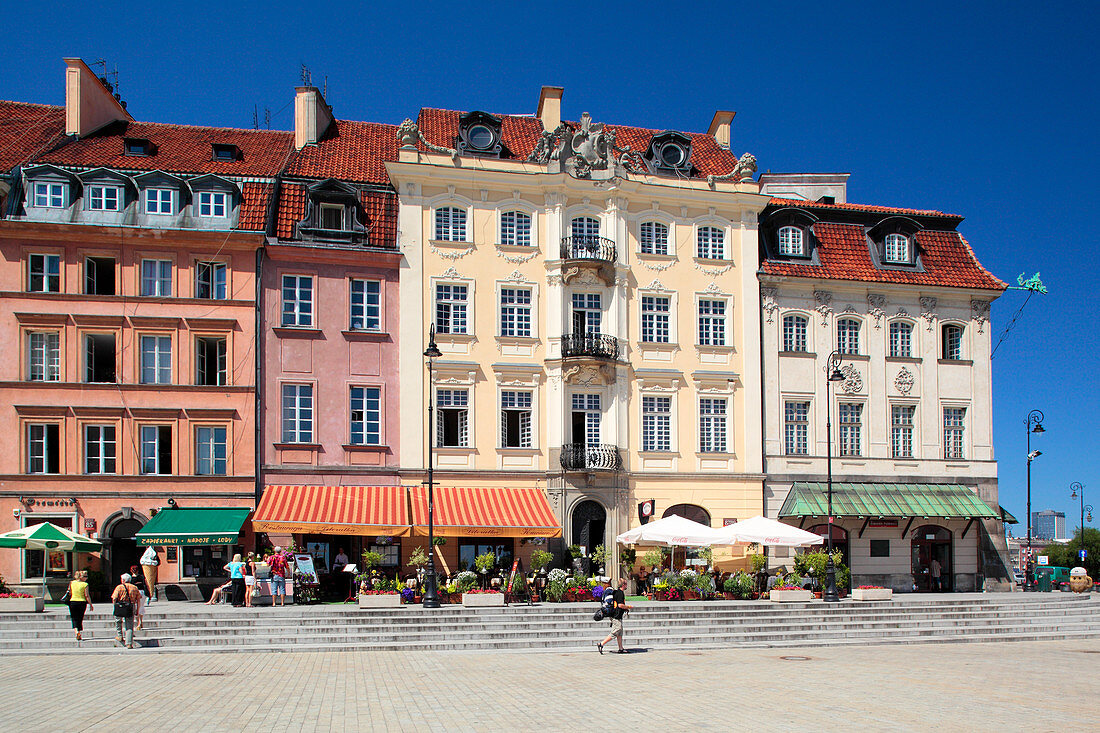 Krakowskie Przedmiescie Straße, beginnend am Schlossplatz, Altstadt, Warschau, Polen, Europa