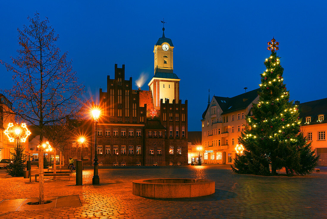 Market with the town hall in Wittstock / Dosse, Ostprignitz-Ruppin, Brandenburg, Germany